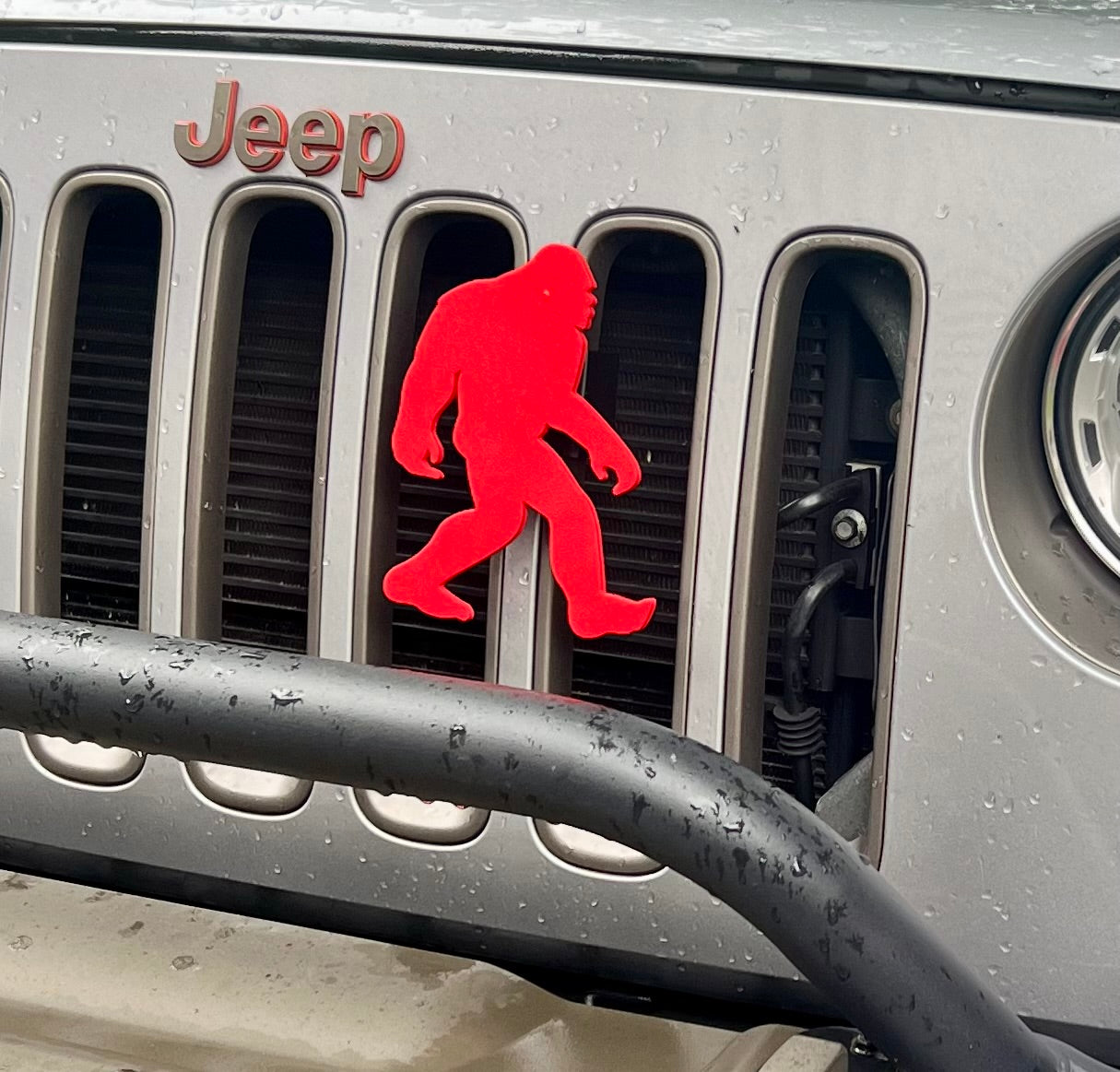 Grille Emblem + Grille Clamp for Jeep