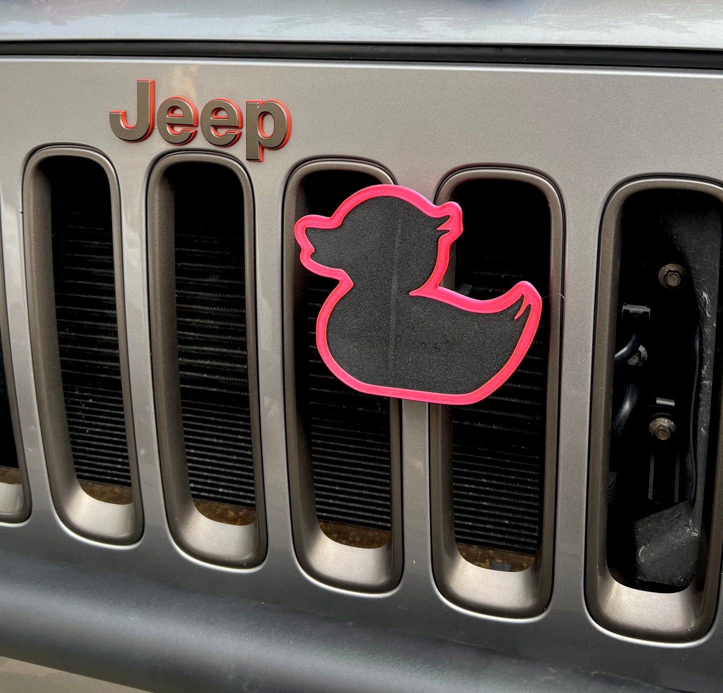 Grille Emblem + Grille Clamp for Jeep