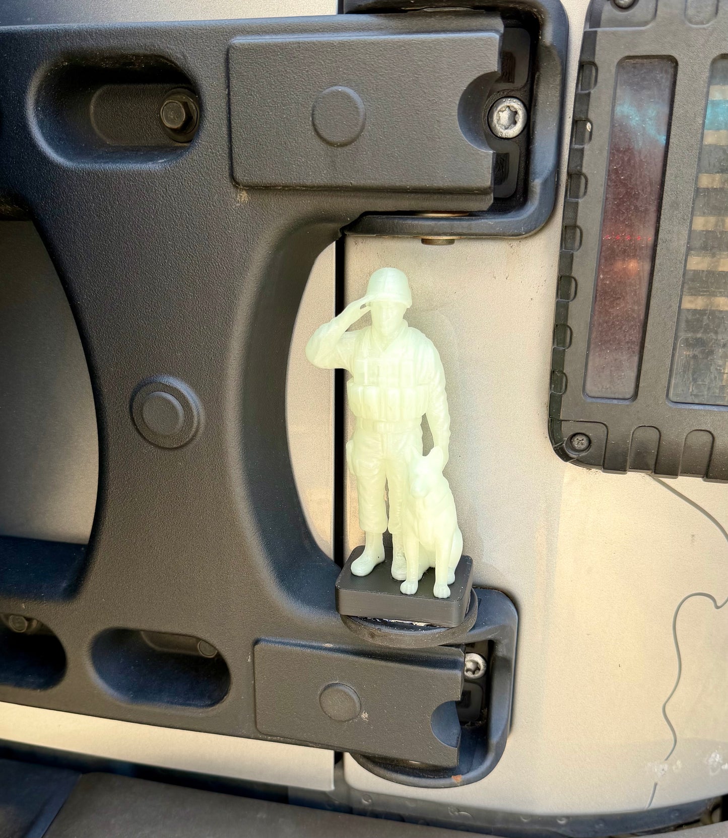 BIG Army Soldier & K9 Magnetic Emblem for Jeep – Military Tribute Dash or Grille Accent