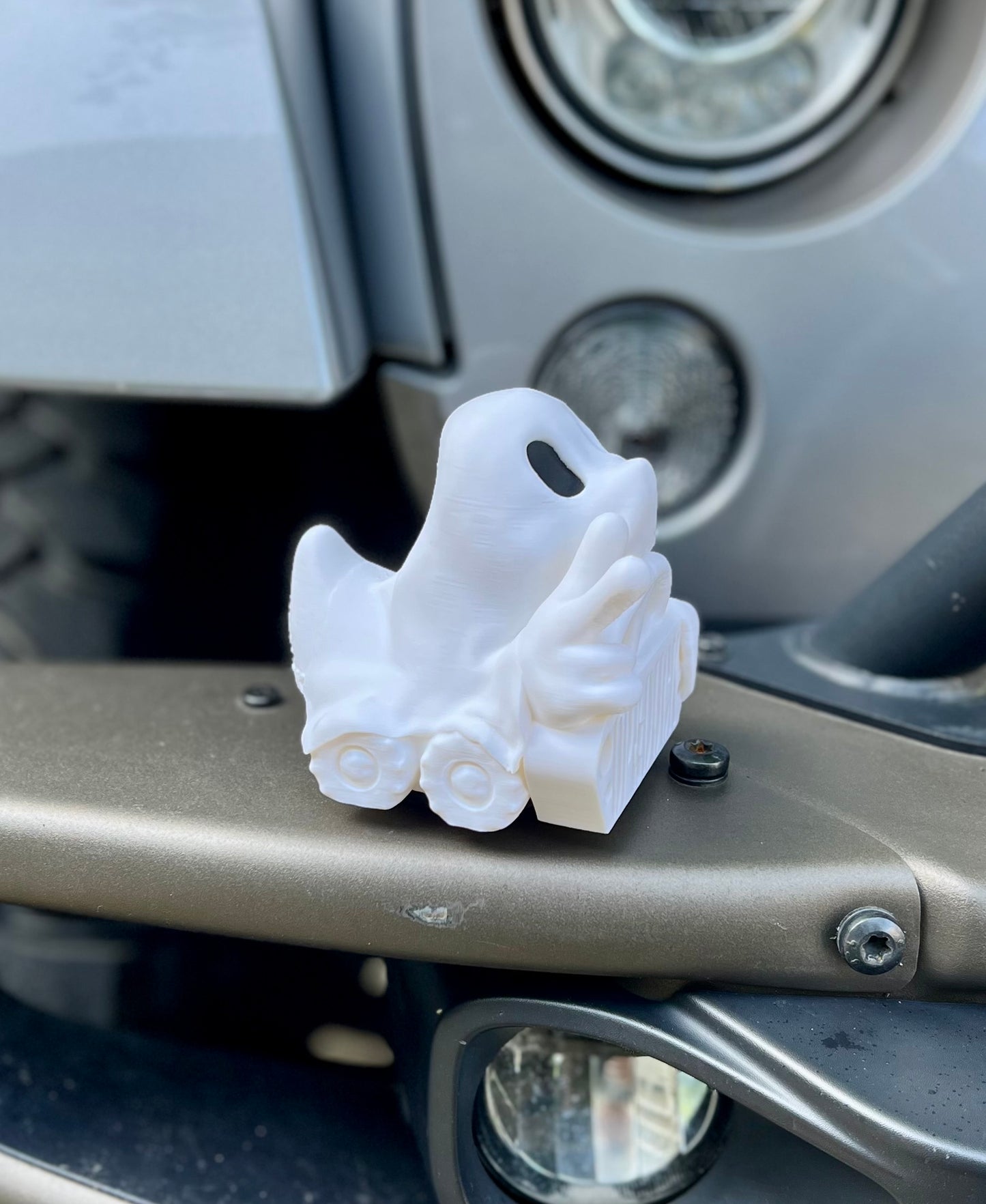 Limited Edition: Big Show Ghost Magnetic Jeep Duck