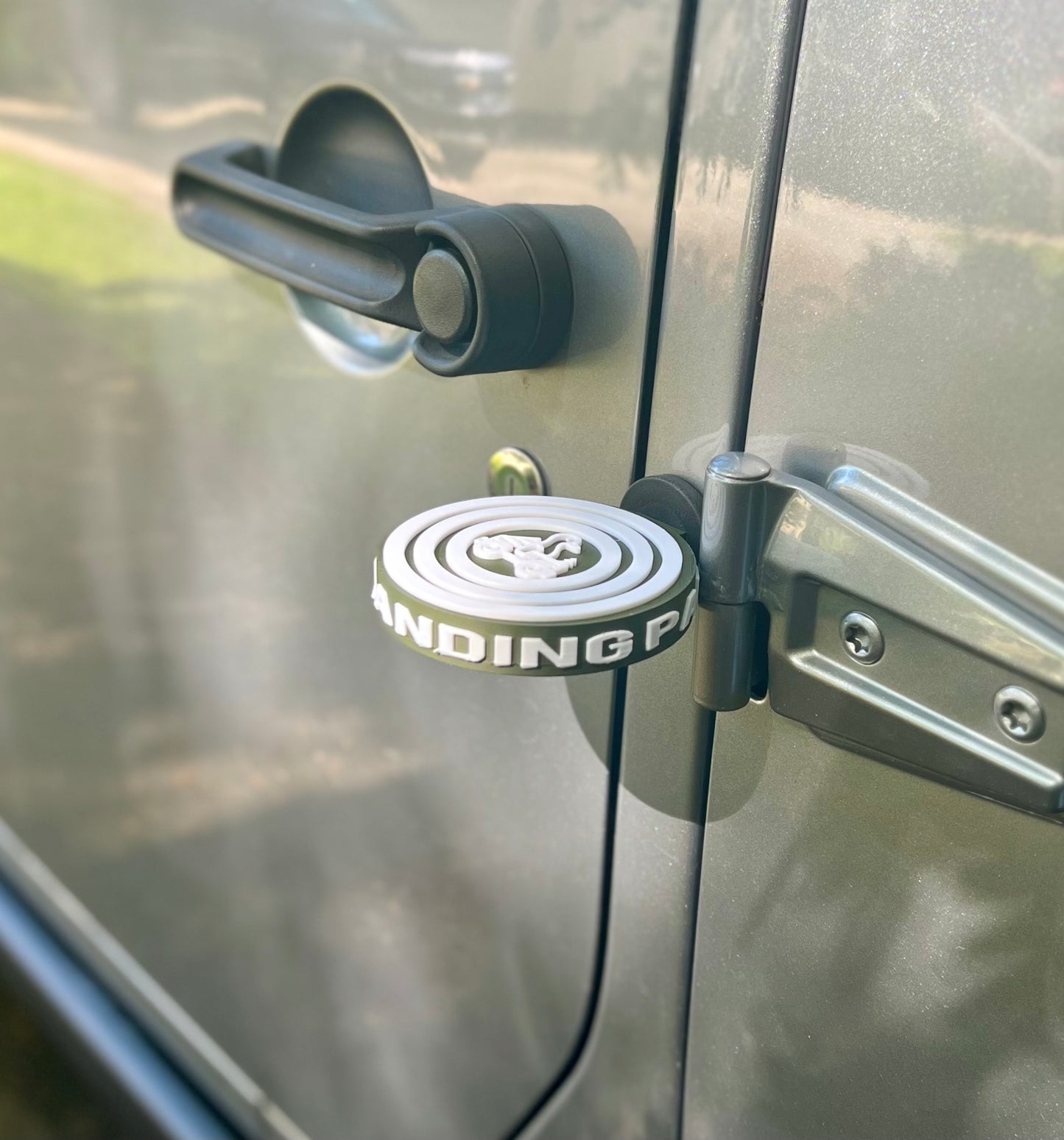 MAGNETIC Jeep Duck Landing Pad - No Tools Needed