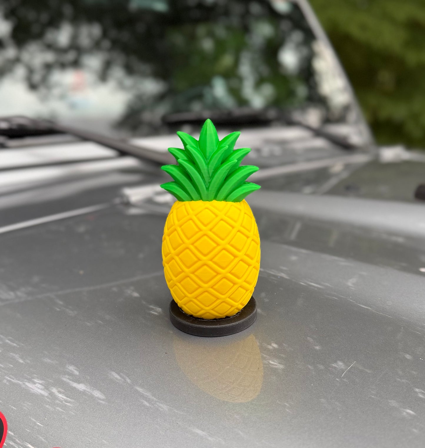 BIG Pineapple™ | Magnetic Car Topper