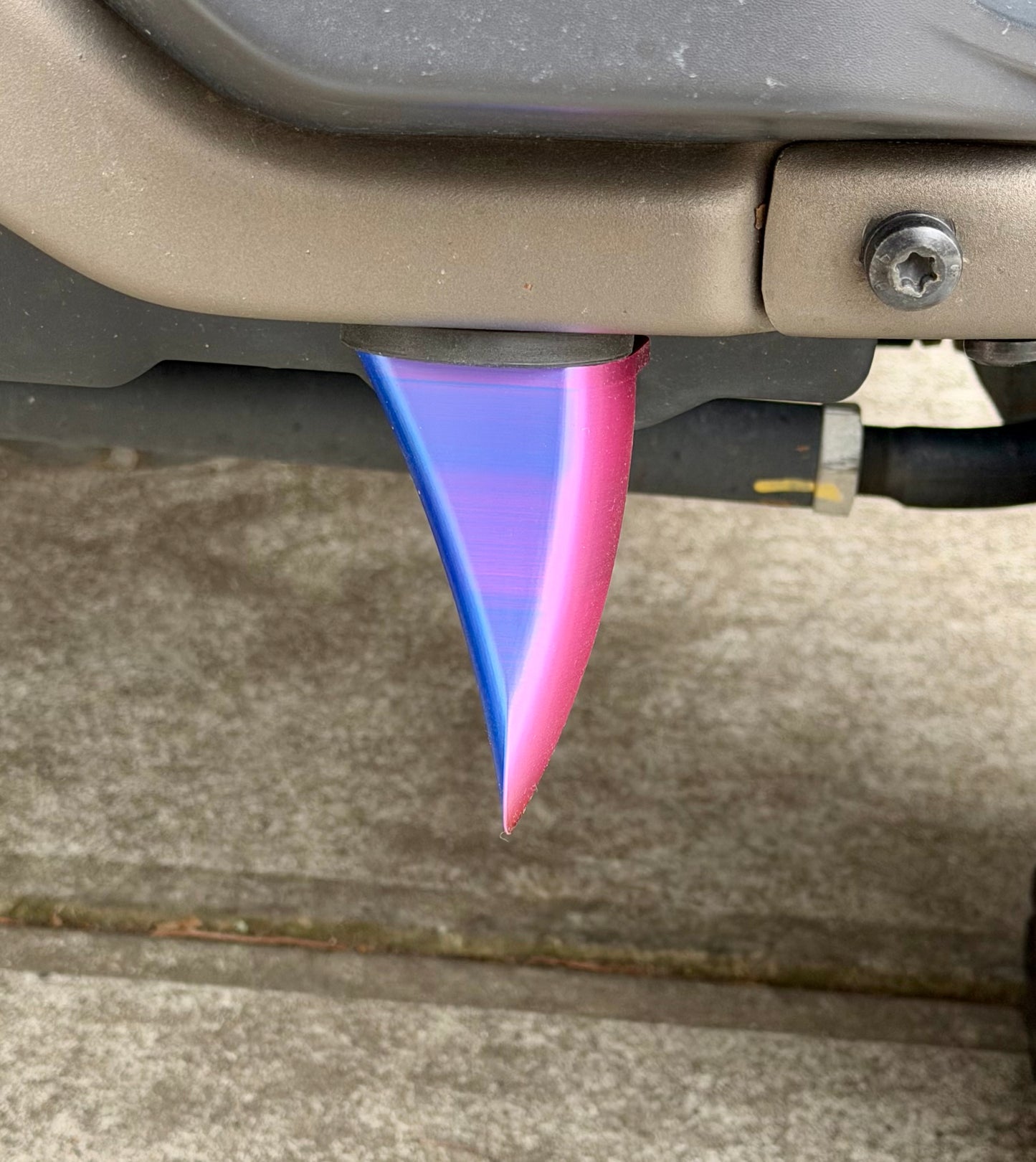 Bumper Fangs - Magnetic Teeth for your Bumper (set of 2)