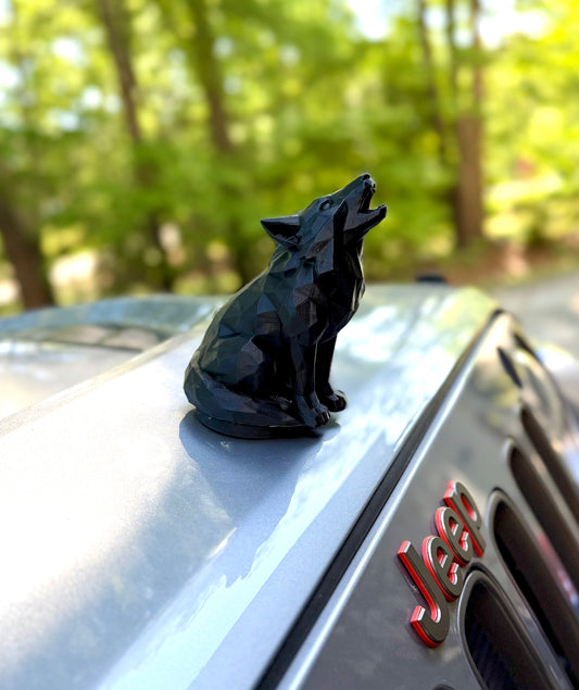 Howling Wolf – Edge Series Magnetic Vehicle Accessory