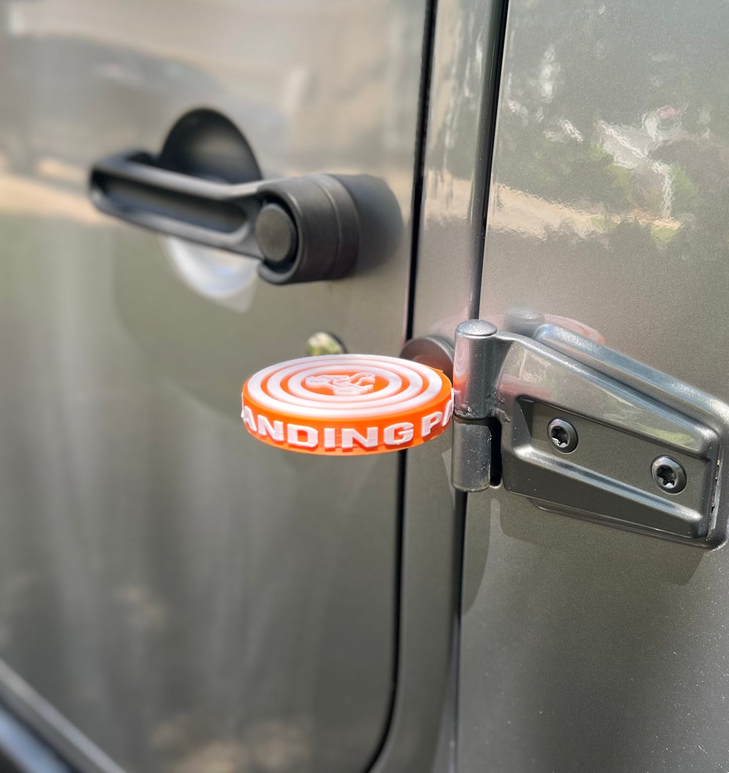 Jeep Duck Landing Pad Magnetic - No Tools Needed