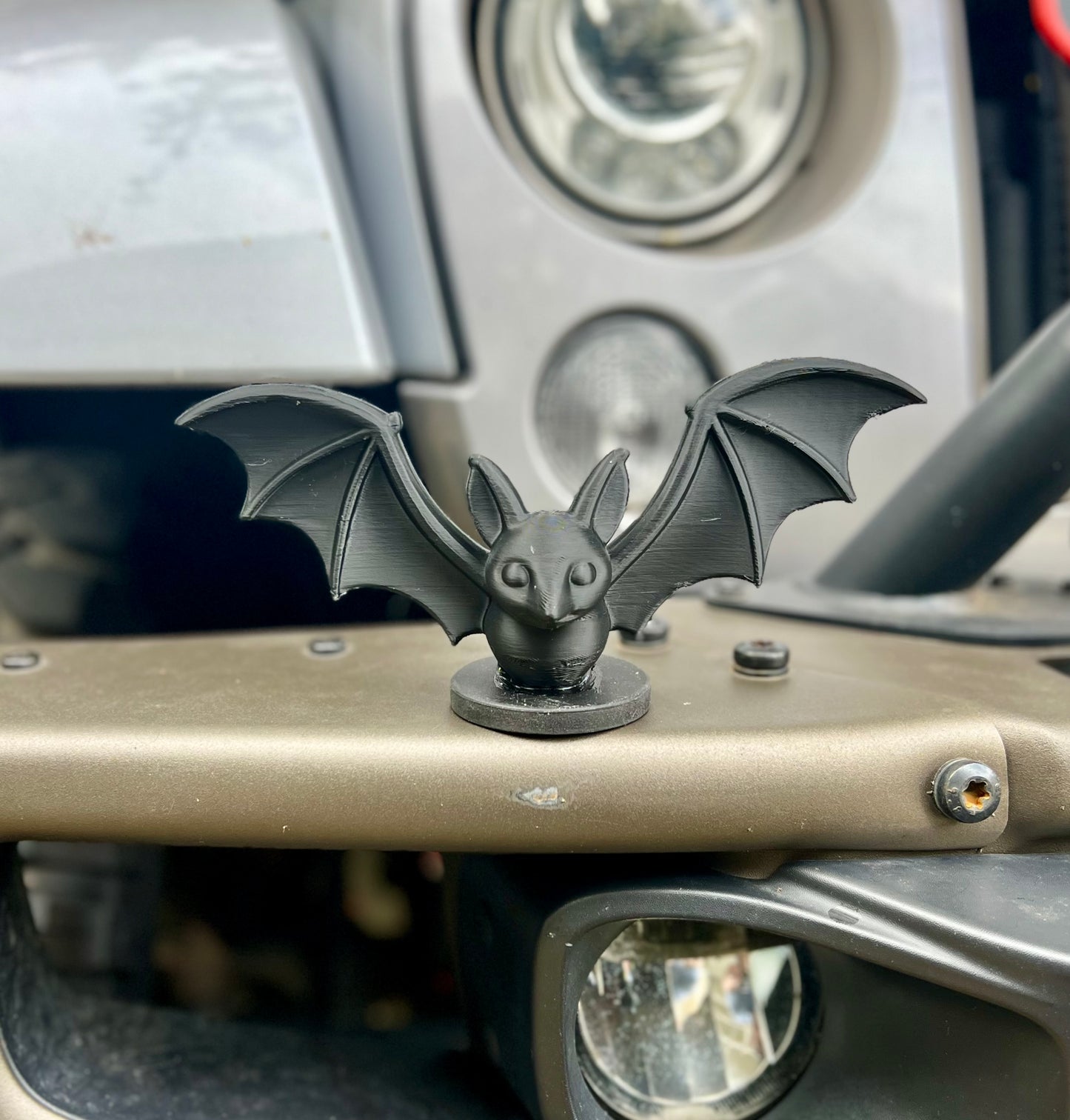BIG BAT Magnetic Emblem - Halloween Hood Ornament