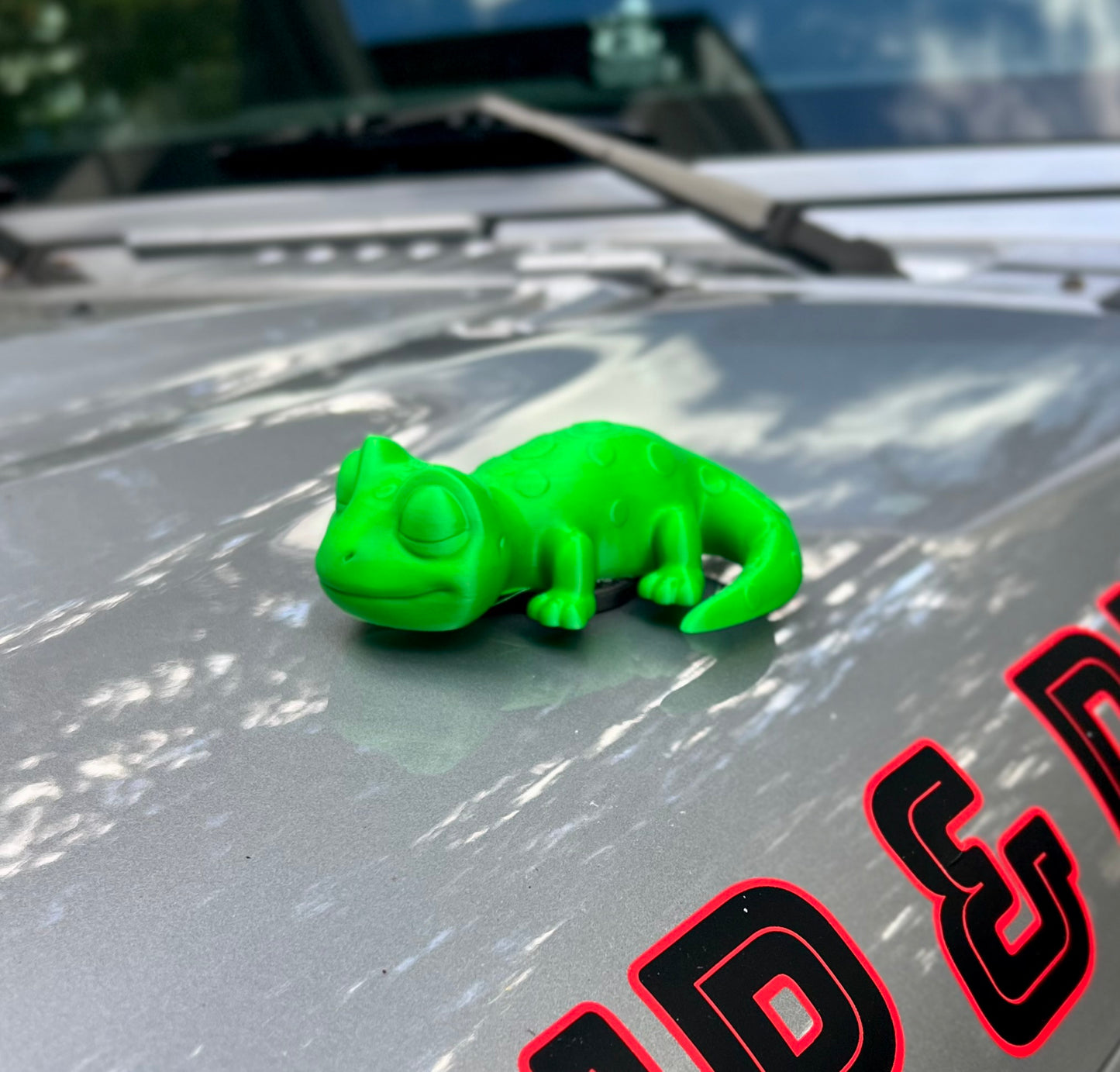BIG Gecko Lizard - Magnetic Ride Accessory