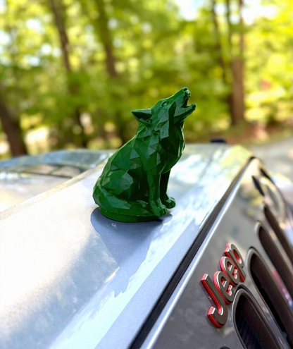 Howling Wolf – Edge Series Magnetic Vehicle Accessory